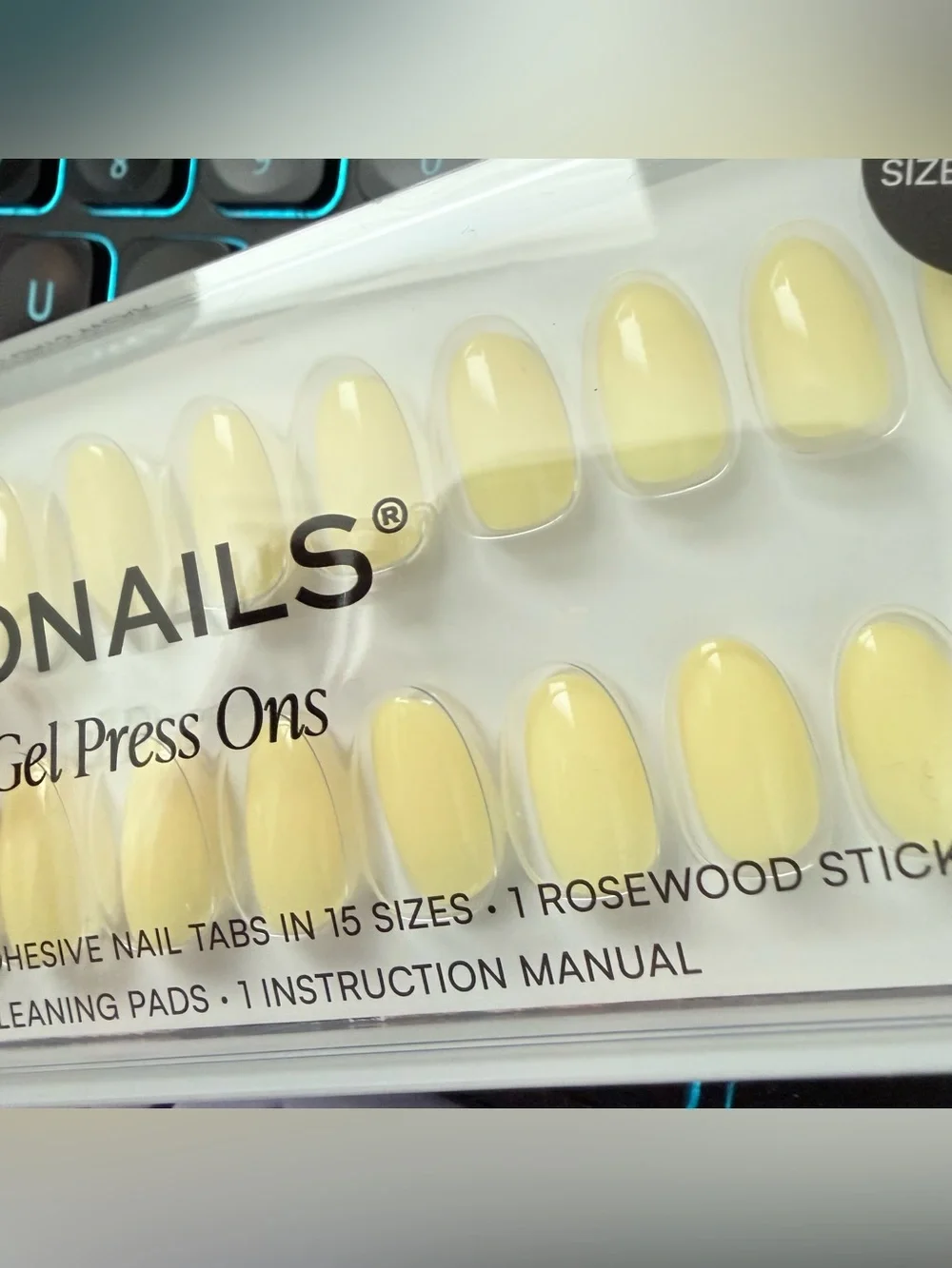 New DooNails lemon sorbet short round